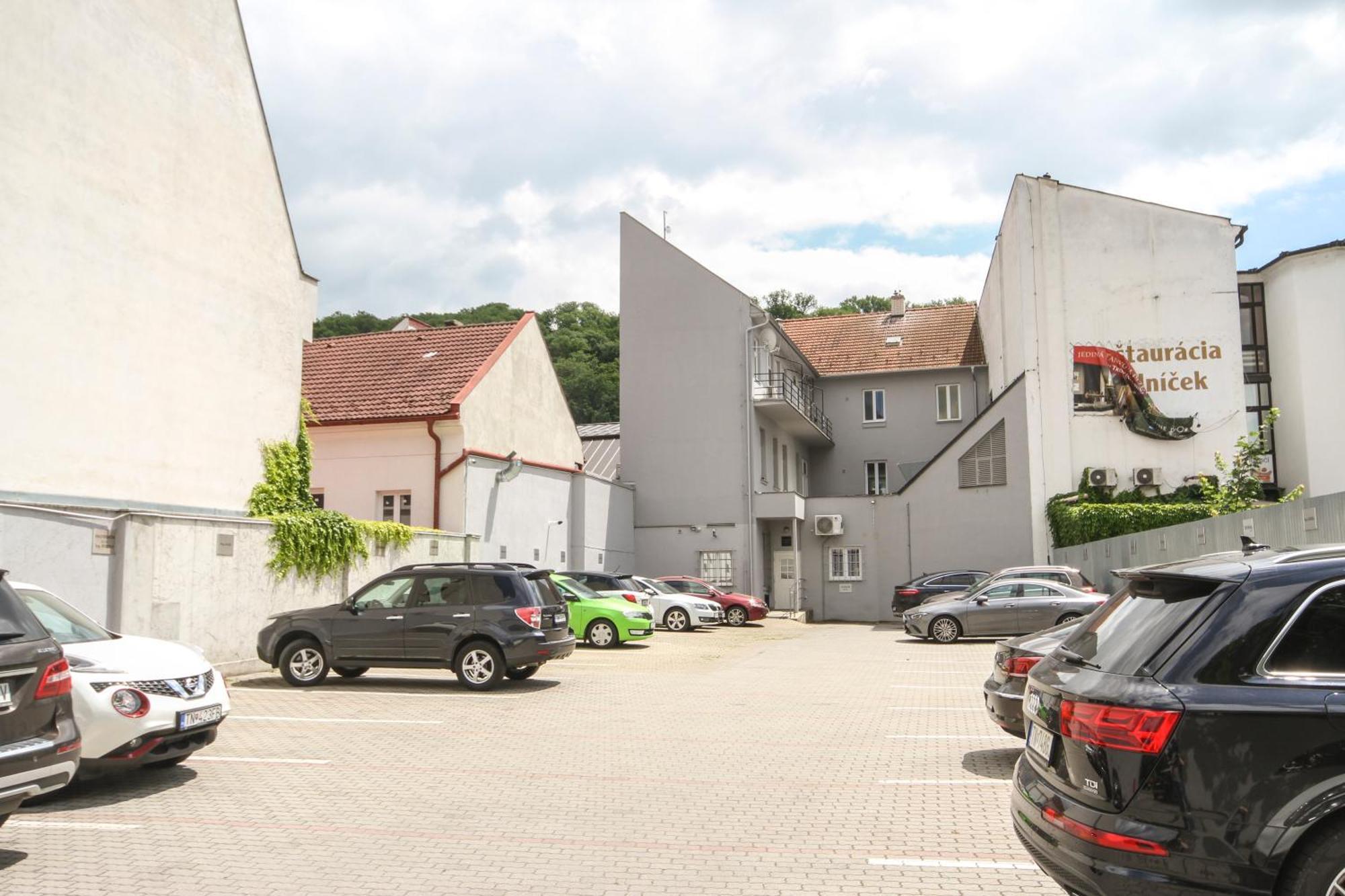 Trenčín Apartman Vita Lite מראה חיצוני תמונה